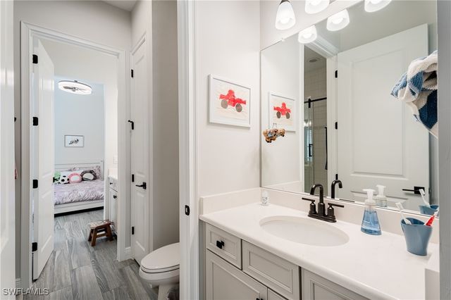 3725 Helmsman DR, Naples, FL 34120