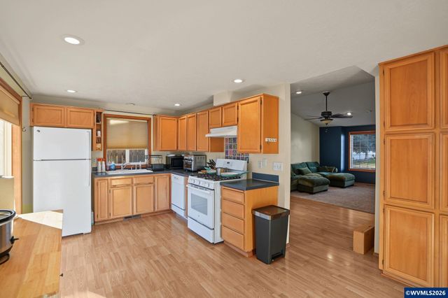 4342 Rodeo Dr NE, Salem, OR 97305