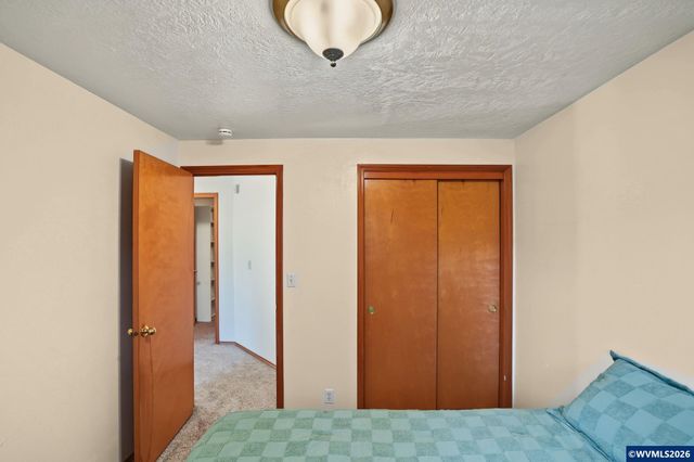 4342 Rodeo Dr NE, Salem, OR 97305