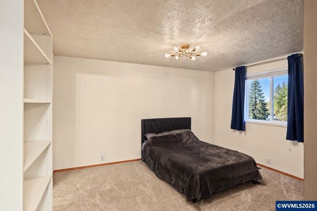 4342 Rodeo Dr NE, Salem, OR 97305