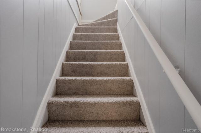 23123 Lambrecht Avenue, Eastpointe, MI 48021