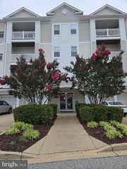 23560 FDR BLVD #303, California, MD 20619