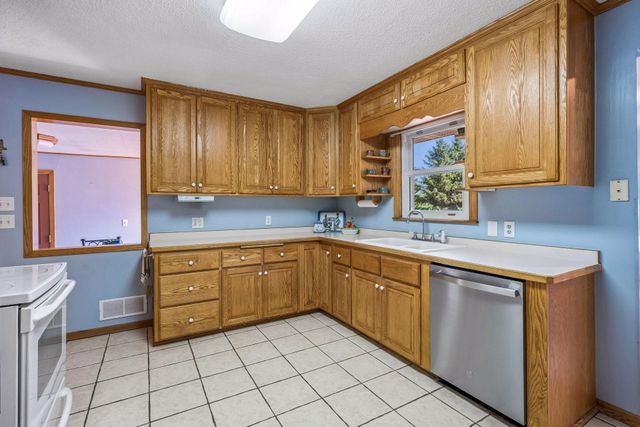23235 Oakdale Drive, Rogers, MN 55374