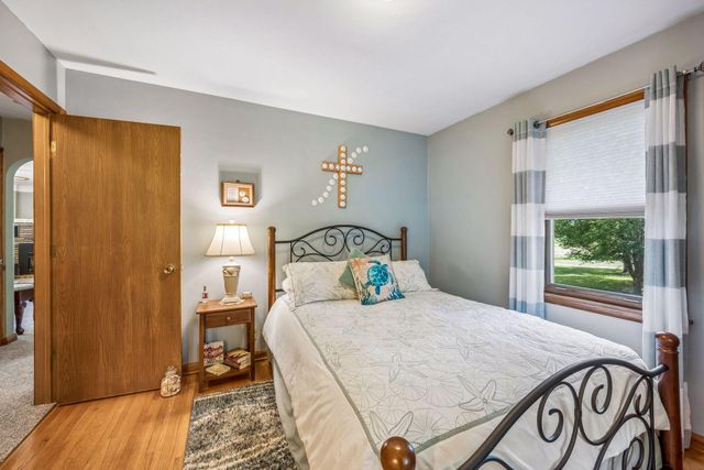 23235 Oakdale Drive, Rogers, MN 55374