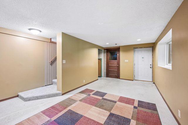 23235 Oakdale Drive, Rogers, MN 55374