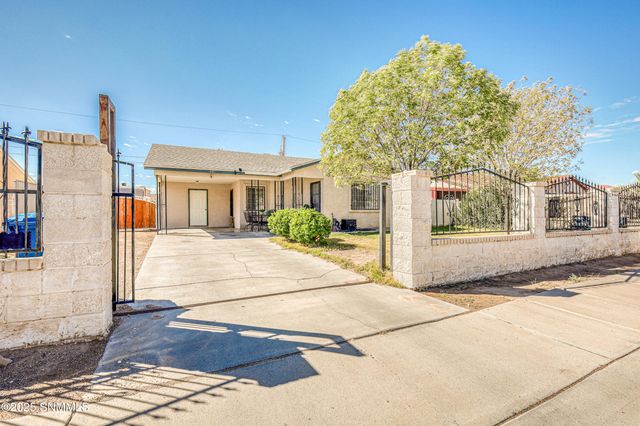 481 Tierra de Suenos, Anthony, NM 88021