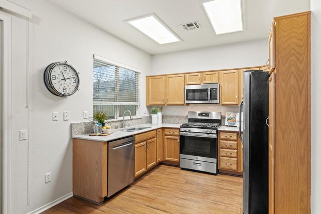 613 Geary Ln, Lincoln, CA 95648