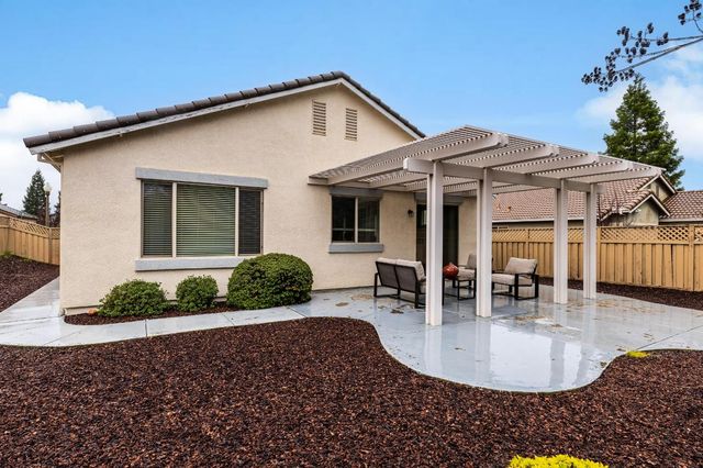 613 Geary Ln, Lincoln, CA 95648