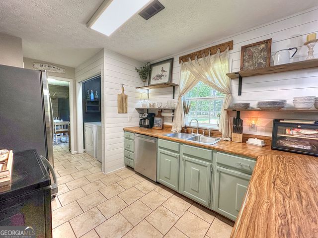 131 Rob Roy Road, Lagrange, GA 30240