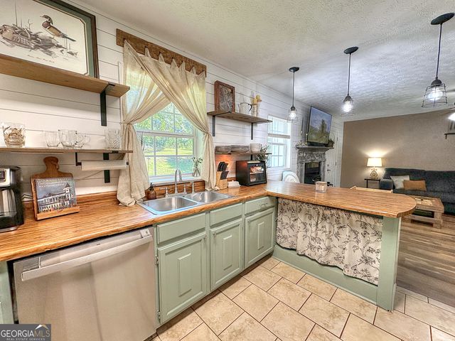 131 Rob Roy Road, Lagrange, GA 30240