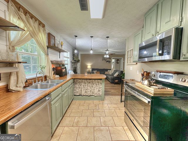 131 Rob Roy Road, Lagrange, GA 30240