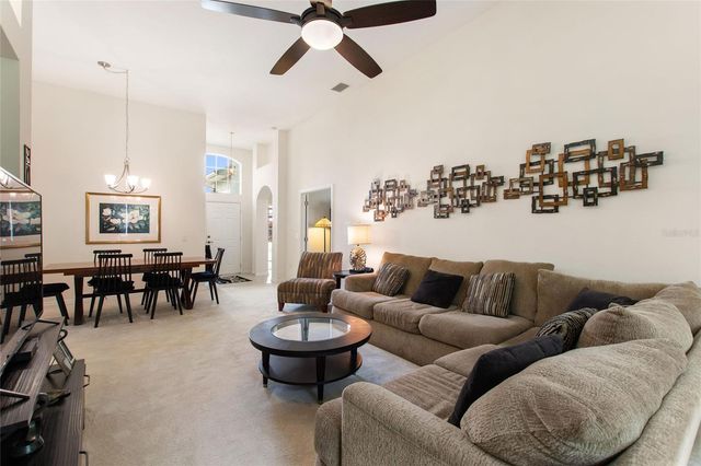 612 VISTA OAKS WAY, Davenport, FL 33837