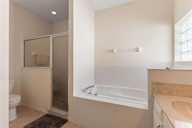 612 VISTA OAKS WAY, Davenport, FL 33837