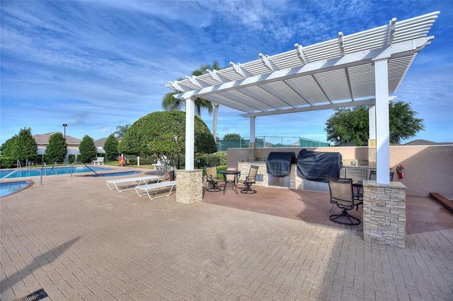 612 VISTA OAKS WAY, Davenport, FL 33837