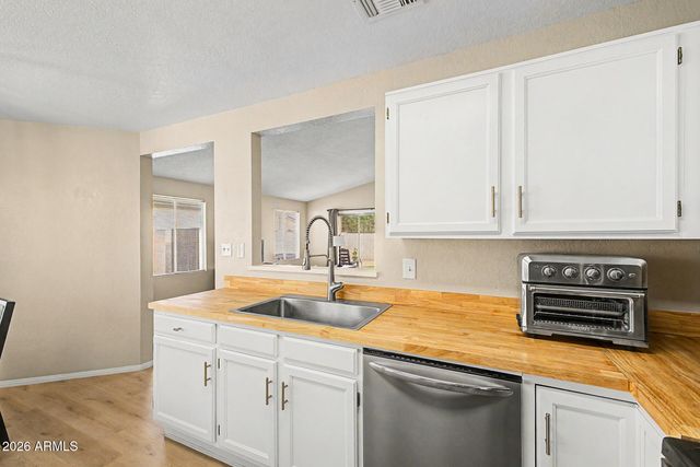 3109 E SIESTA Lane, Phoenix, AZ 85050