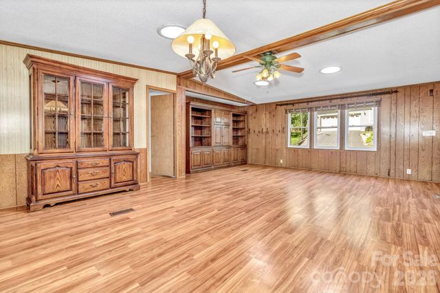 405 Deerfield Court, Hendersonville, NC 28792