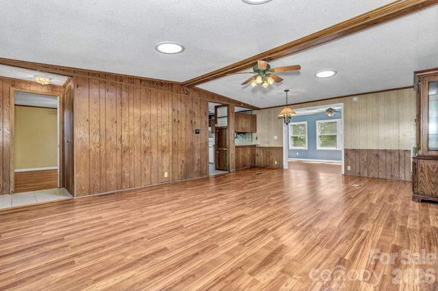 405 Deerfield Court, Hendersonville, NC 28792