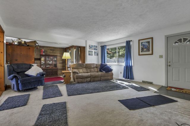 4464 Reynolds Road, Centerburg, OH 43011