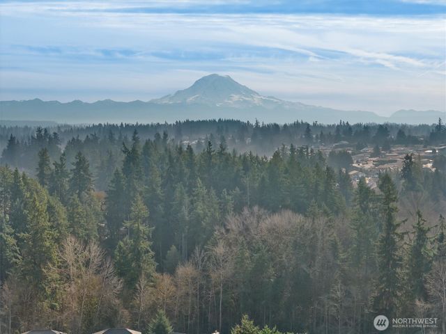 37541 21st Avenue S, Federal Way, WA 98003