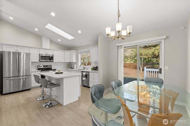 37541 21st Avenue S, Federal Way, WA 98003