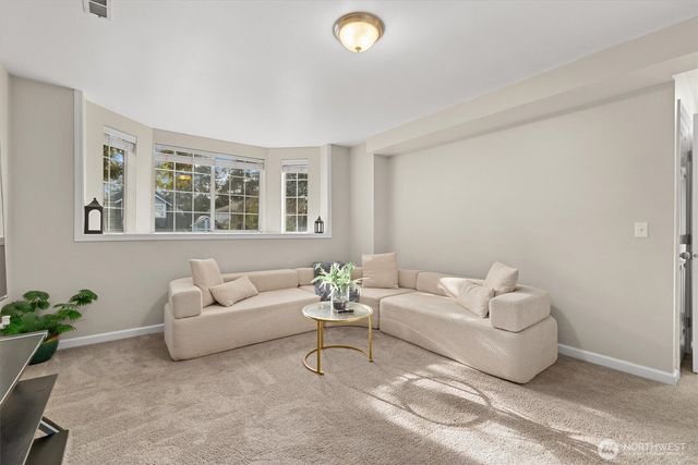 37541 21st Avenue S, Federal Way, WA 98003