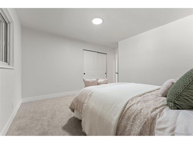 3015 Quebec St, Denver, CO 80207