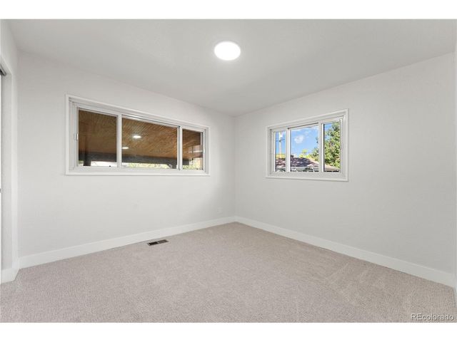 3015 Quebec St, Denver, CO 80207