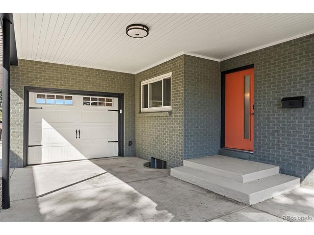 3015 Quebec St, Denver, CO 80207