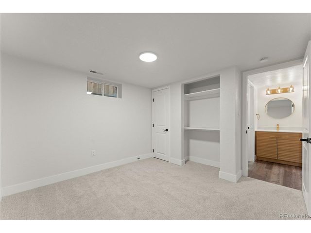 3015 Quebec St, Denver, CO 80207