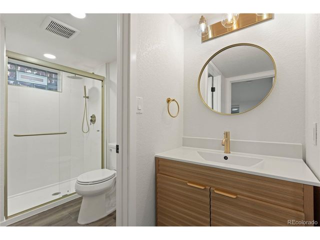 3015 Quebec St, Denver, CO 80207