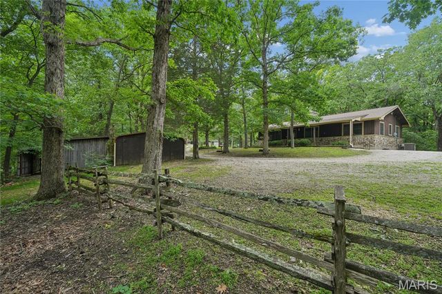 7957 County Line Road, Robertsville, MO 63072