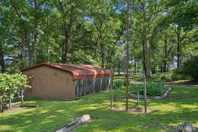 7957 County Line Road, Robertsville, MO 63072