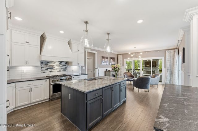 4945 Spring Farm Rd, Prospect, KY 40059