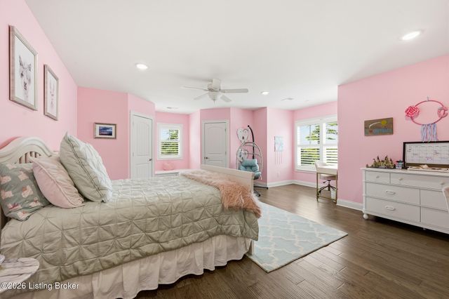 4945 Spring Farm Rd, Prospect, KY 40059