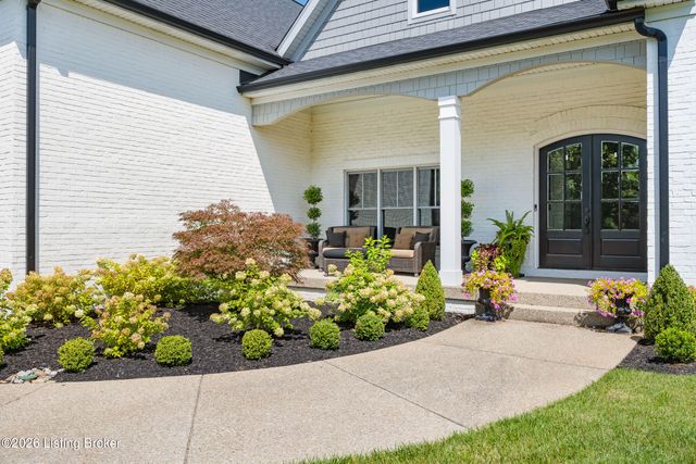 4945 Spring Farm Rd, Prospect, KY 40059
