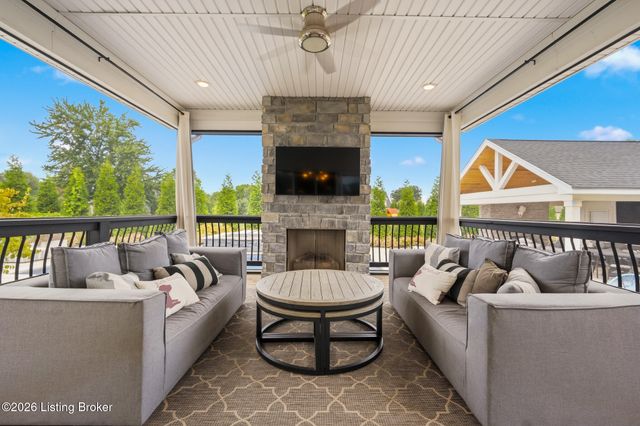 4945 Spring Farm Rd, Prospect, KY 40059