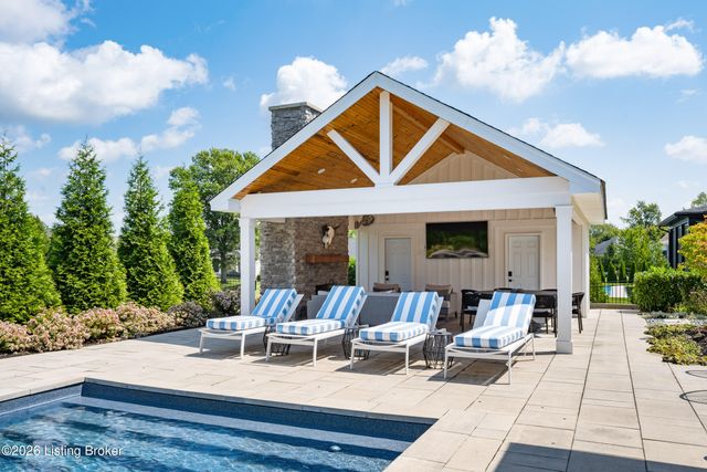 4945 Spring Farm Rd, Prospect, KY 40059