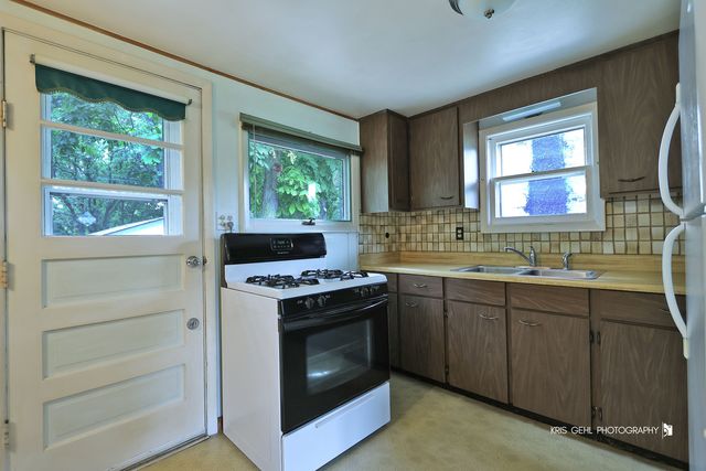 3152 27th Street, Zion, IL 60099