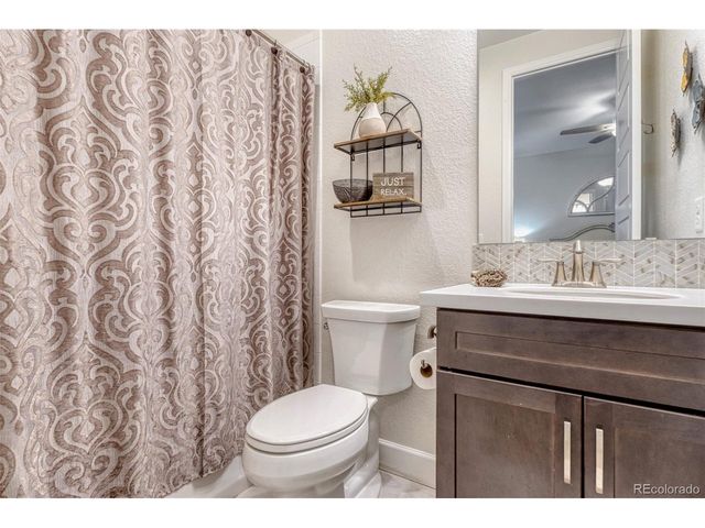 8024 S Kewaunee St, Aurora, CO 80016