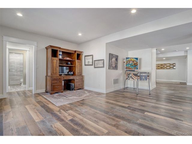 8024 S Kewaunee St, Aurora, CO 80016