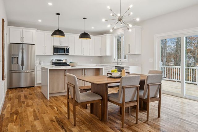 17 Copps Drive, Rochester, NH 03809