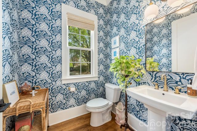 511 Lorna Street, Charlotte, NC 28205