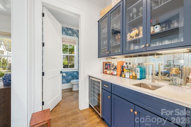 511 Lorna Street, Charlotte, NC 28205