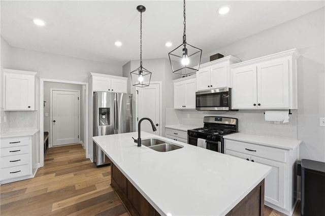 2209 Greenfield Court, Kearney, MO 64060