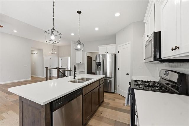 2209 Greenfield Court, Kearney, MO 64060