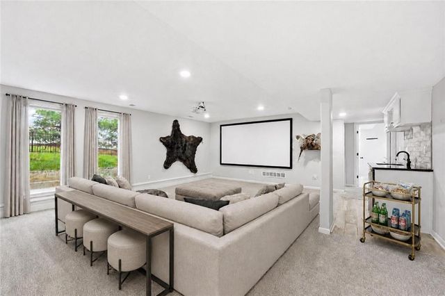 2209 Greenfield Court, Kearney, MO 64060