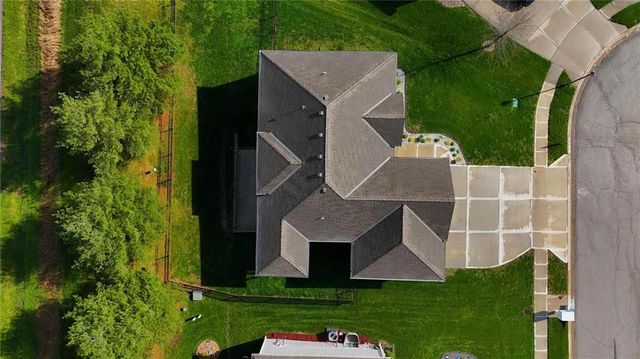 2209 Greenfield Court, Kearney, MO 64060