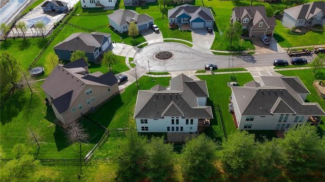 2209 Greenfield Court, Kearney, MO 64060