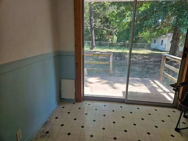 305 Maplewood Court, Mountain View, MO 65548