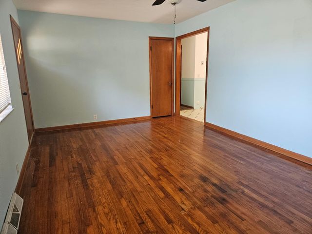 305 Maplewood Court, Mountain View, MO 65548